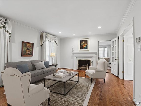 3rd image of 201 Graybridge Rd