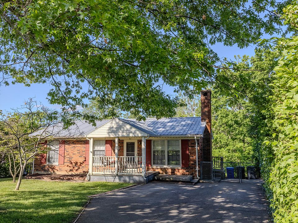 1st image of 411 Lancelot Ln