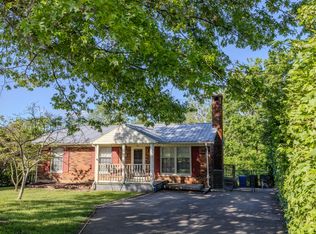 411 Lancelot Ln, Lexington, KY 40517