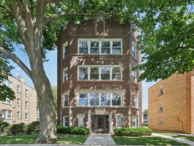 8911 Lamon Ave APT A, Skokie, IL, 60077