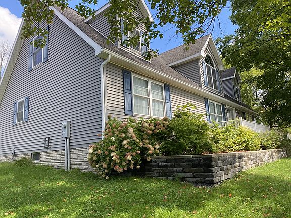 2nd image of 2415 Chateaugay St