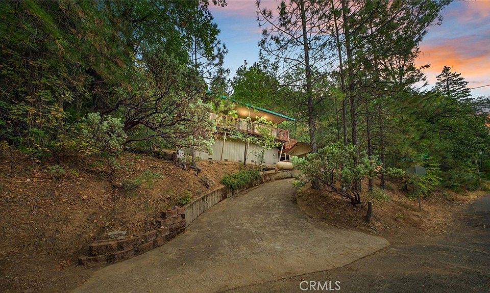 1st image of 12378 Black Oak Dr