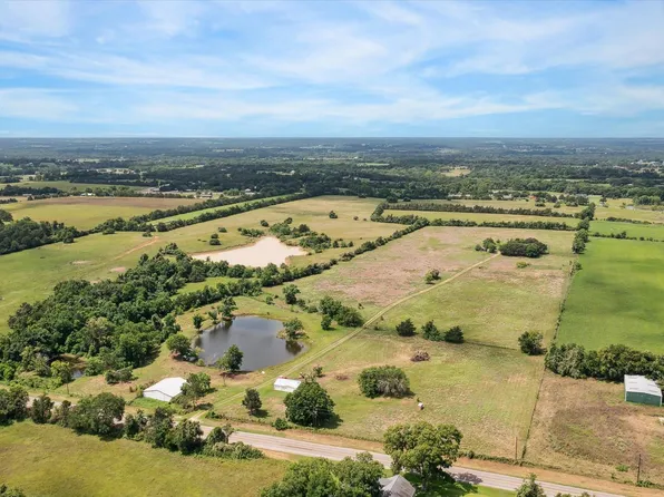 1011 Fm 2502 Rd, Bellville, TX 77418