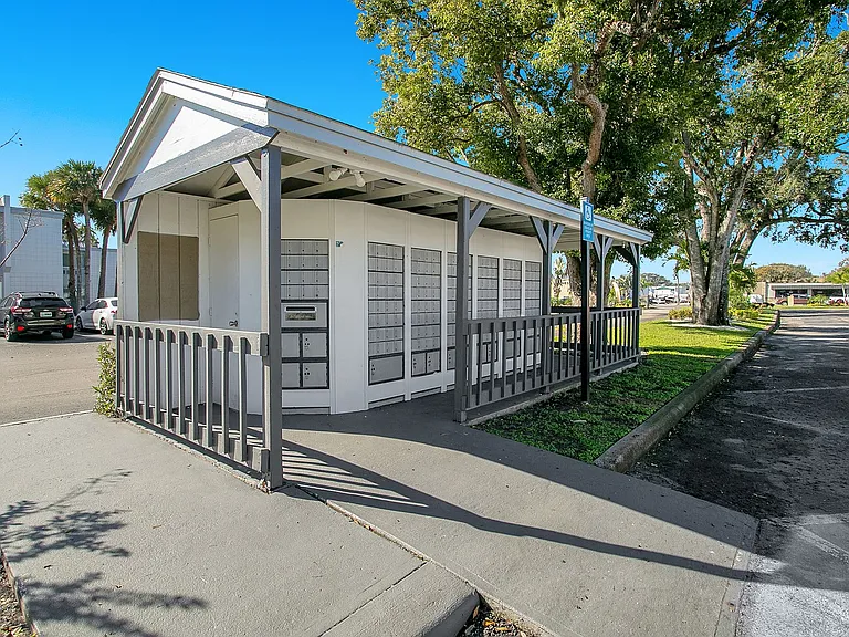 3435 S Orange Ave — Photo 22