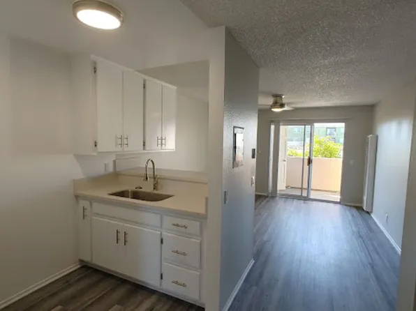 1081-87, 1081 Temple Ave #203, Long Beach, CA 90804