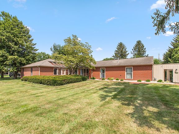 2nd image of 650 Greenway Ct