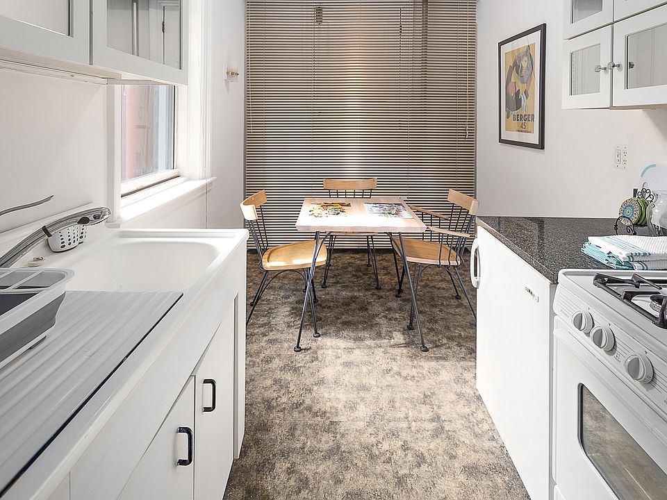 1st image of 106 Lexington Ave APT 2