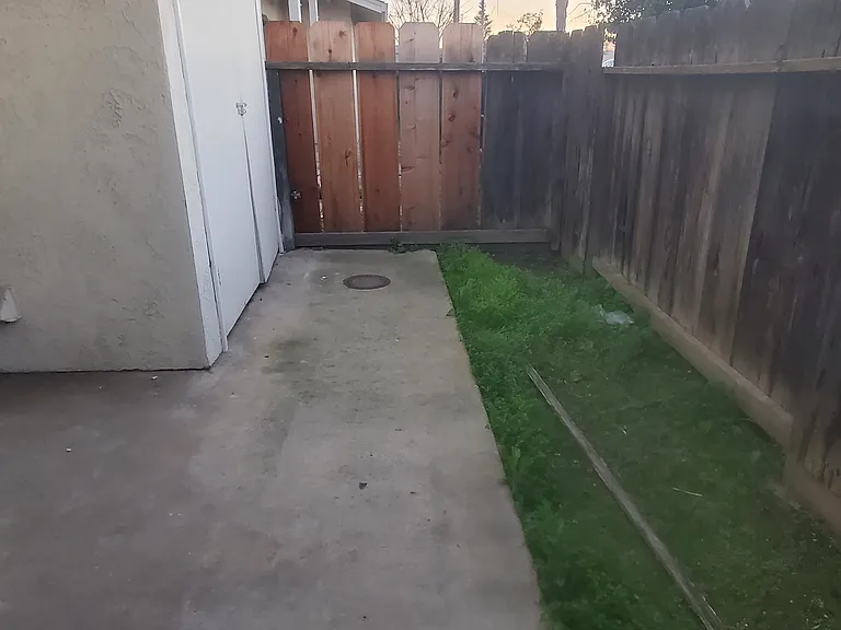 309 Almond Ave — Photo 11