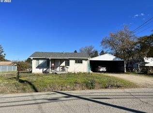 237 Walnut St, Myrtle Creek, OR 97457