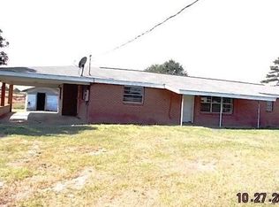 746 Center Church Rd, Webb, AL 36376