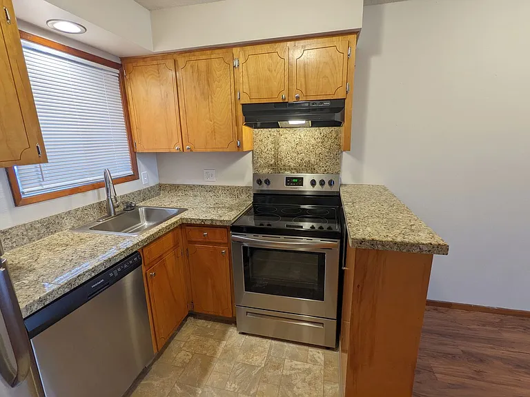 4405-4425 SE 15th Ave — Photo 35