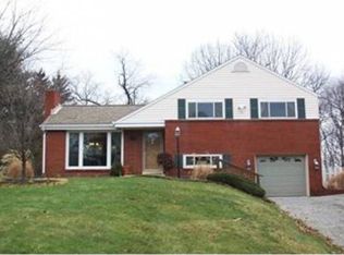 3912 Farmview Dr, Glenshaw, PA 15116