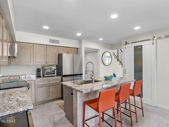 5th image of 4045 E Via Del Mirlillo