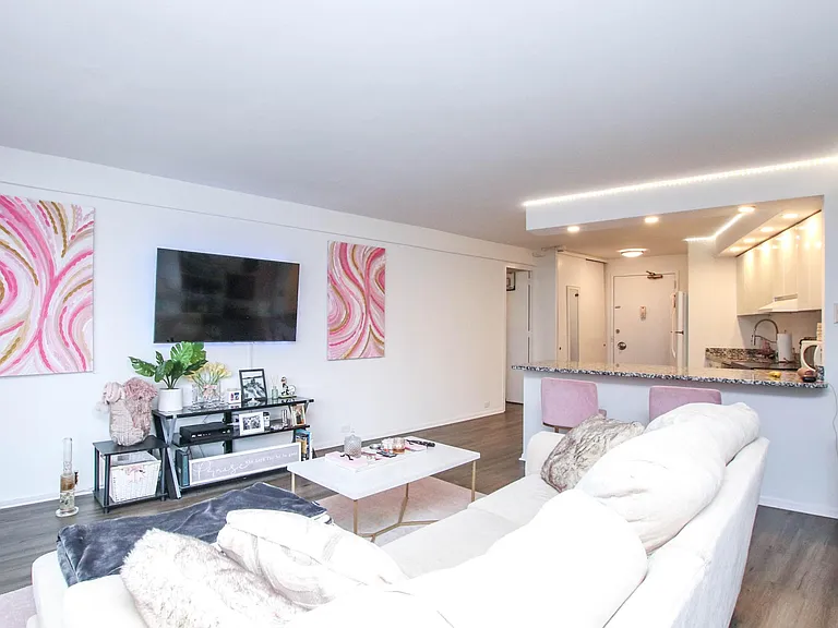300 N State St #3330 — Photo 6