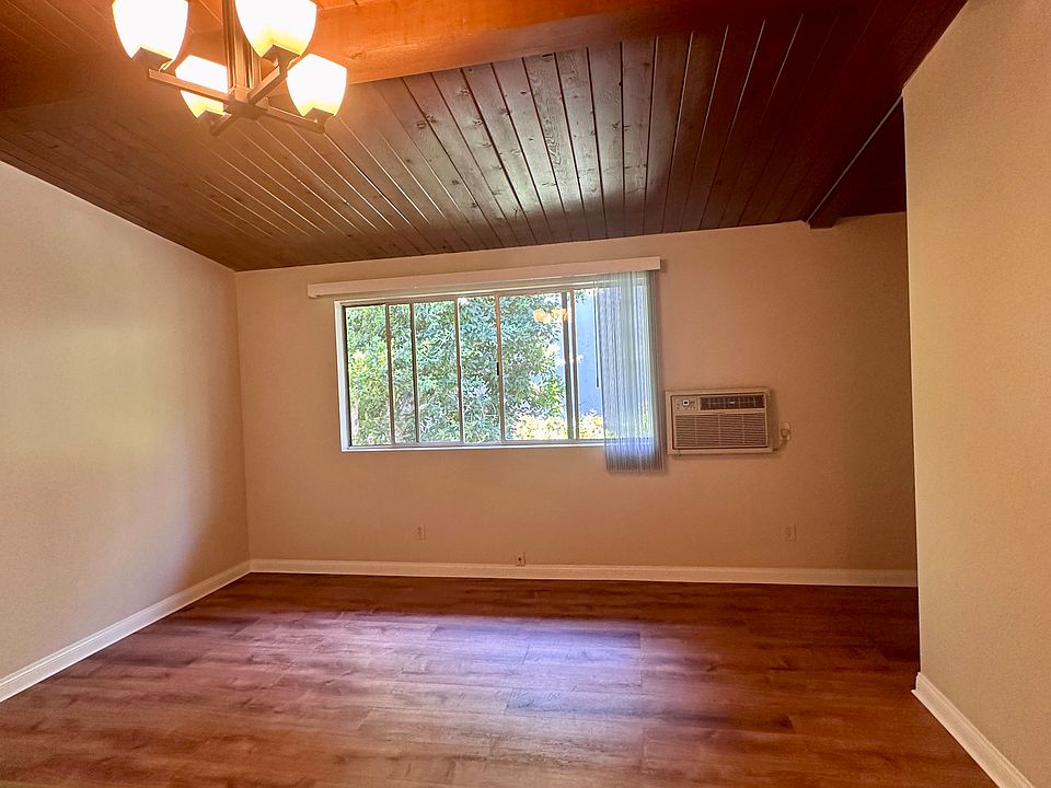 1st image of 222 S Oak Knoll Ave APT 11