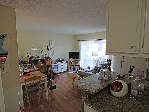 3rd image of 1849 Marshall St APT 4