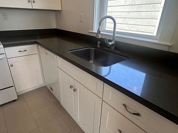 5th image of 2563 Clay St #1122R