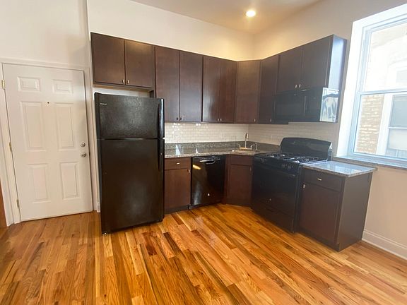 4th image of 1710 W Sunnyside Ave #2