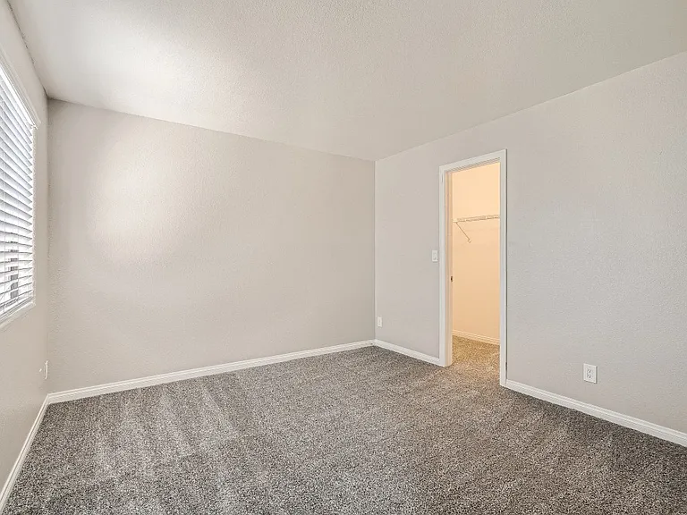 1411 Santa Margarita St #H — Photo 23