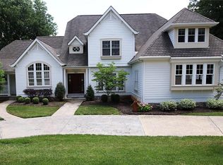 9554 Litzsinger Rd, Saint Louis, MO 63124