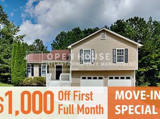 108 Ivy Trace Ln, Dallas, GA 30157