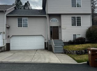 627 W Persimmon Ln, Spokane, WA 99224
