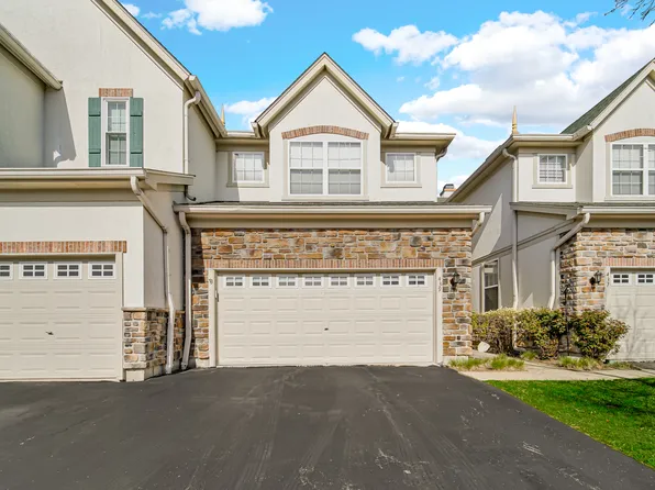 439 Bay Tree Cir, Vernon Hills, IL 60061