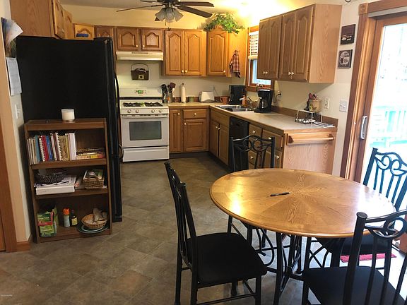5th image of 3222 S Riverwood Dr