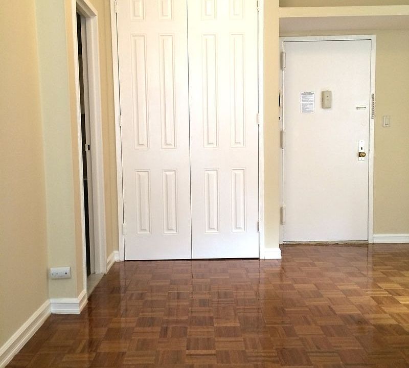 2nd image of 304 W 92nd St APT 6G