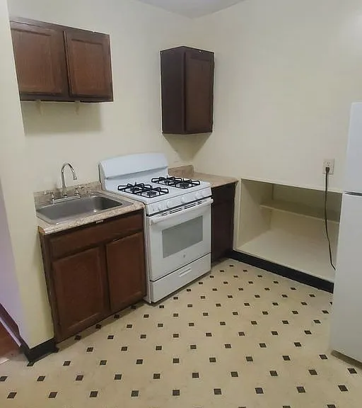 2933 Delaware Ave #1-6 — Photo 12