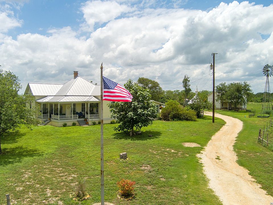 4515 STAPPER RD, Saint Hedwig, TX 78152 | MLS #1956479 | Zillow