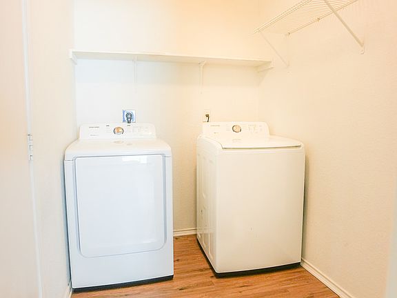 5th image of 10710 Terrace Plain
