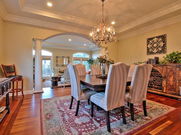 4th image of 7203 Glenview Dr