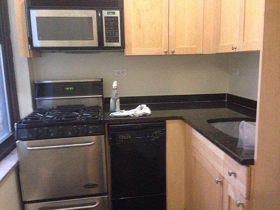 2nd image of 186 2nd Ave #6L