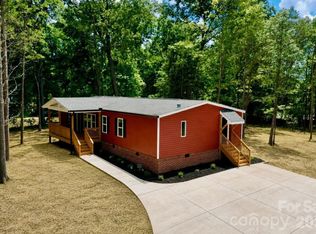 9401 Seymour Ln, Davidson, NC 28036