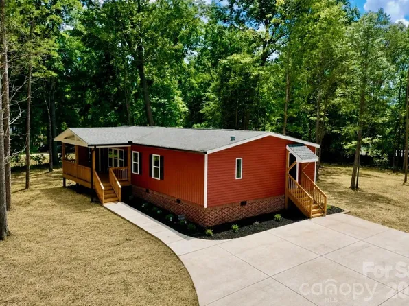 9401 Seymour Ln, Davidson, NC 28036
