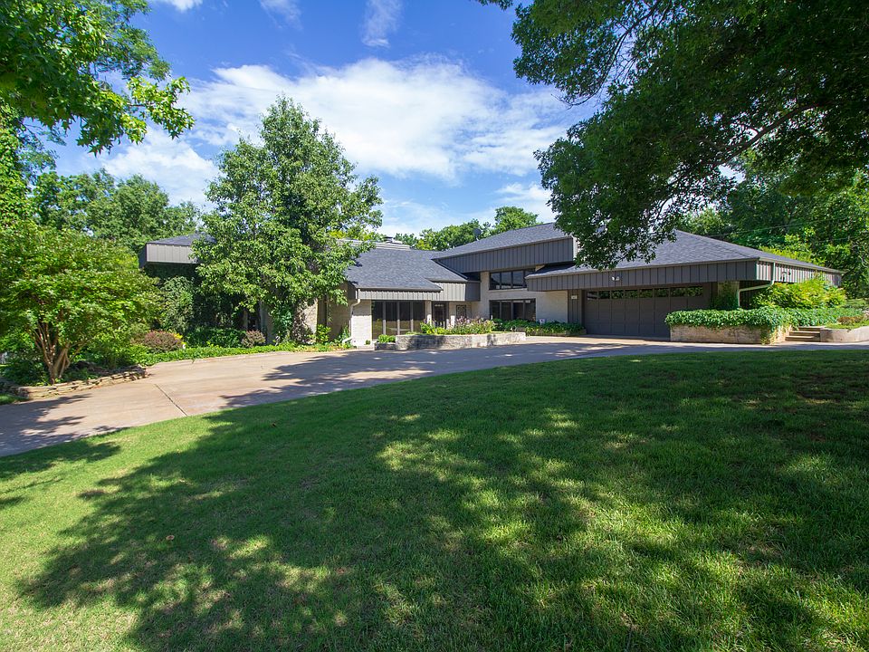 1st image of 1639 Bryant Cir