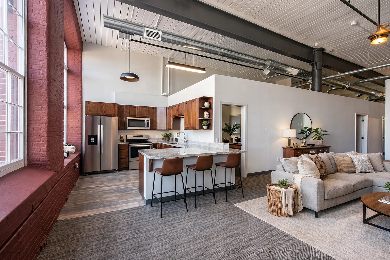 Pac10 Lofts — Photo 3