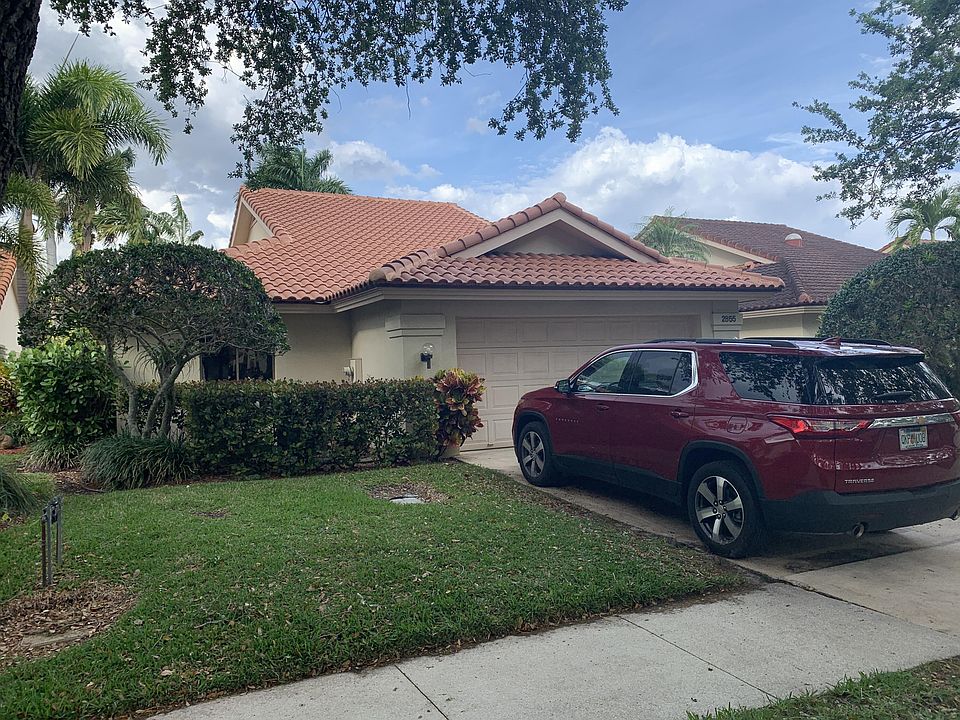 1st image of 2855 Farragut Ln