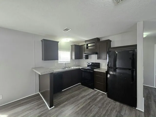 Building Photo - 1234 Reynolds Rd #83