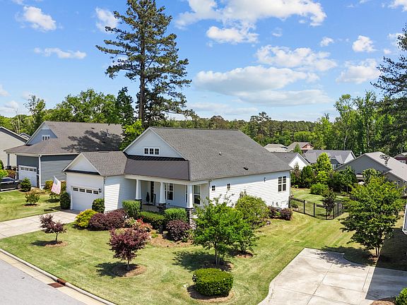 3rd image of 140 Ferrell Rd W