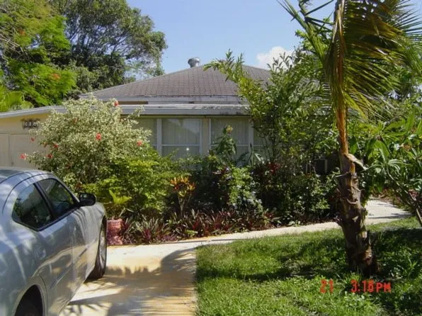 302 SE 4th St, Delray Beach, FL 33483