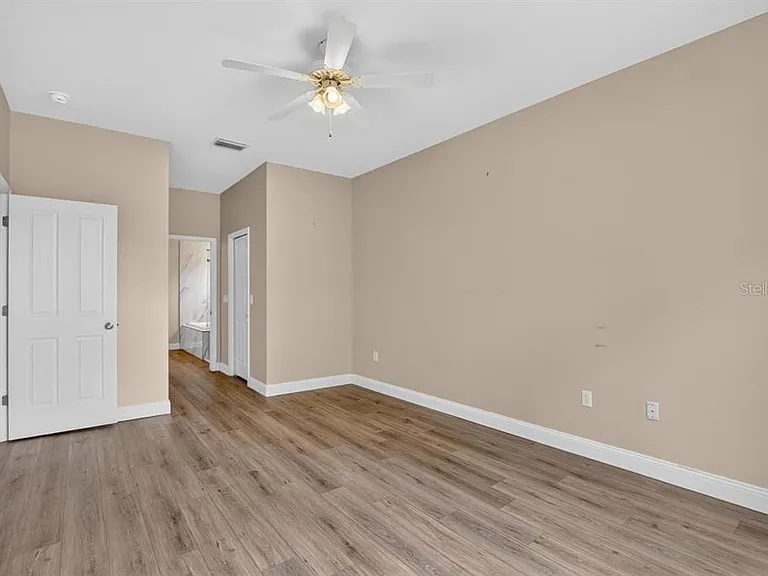 5605 Hawklake Rd — Photo 31