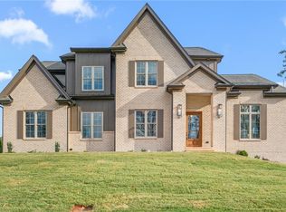 1150 Lochshire Dr, Burlington, NC 27215