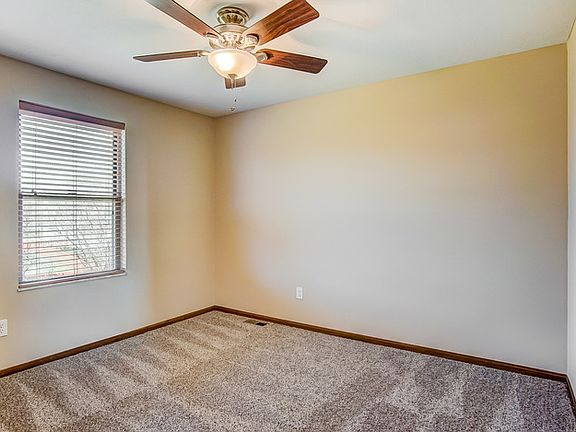 5th image of 723 Bovee Ln