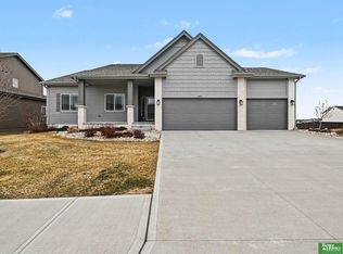 6420 N 168th Ave, Omaha, NE 68116