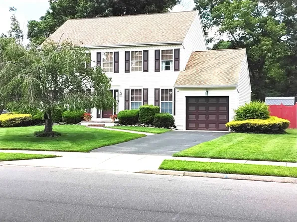 810 Timber Brook Dr, Vineland, NJ 08360