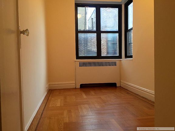 5th image of 567 Fort Washington Ave APT 5E