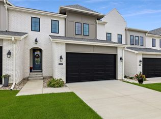 14165 Wilden Dr, Urbandale, IA 50323