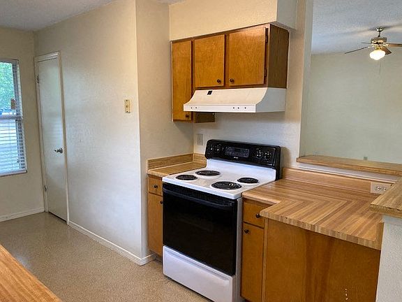 5th image of 106 Celena Ct